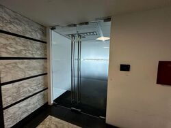Gateway West (D7), Office #568705041